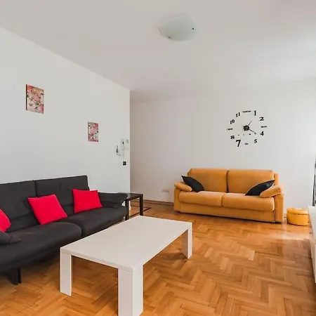 Piazza Unita Apartamento *