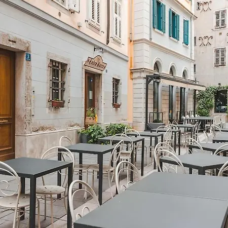 Apartment Piazza Unita